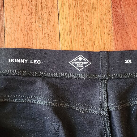 St. John's Bay Black Stretch Leggings Plus Size 3X - Picture 8 of 12